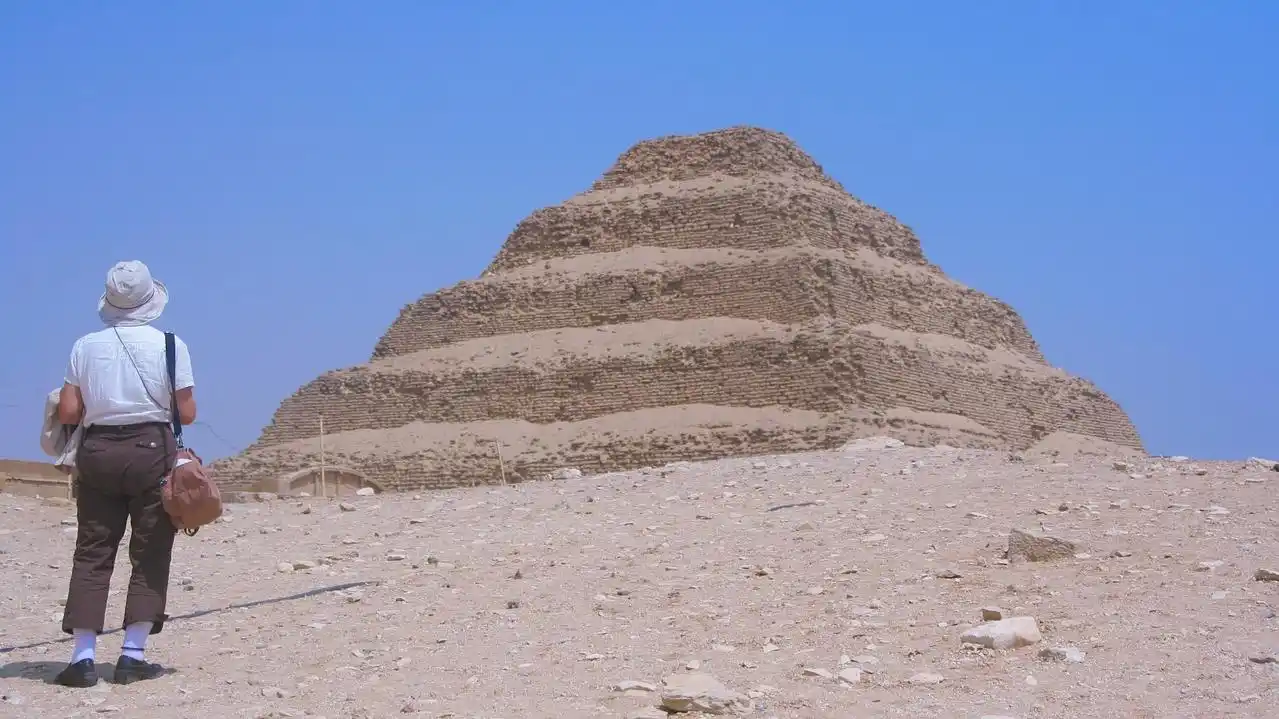 Sakkara Pyramid ,Giza, Egypt Travel Booking